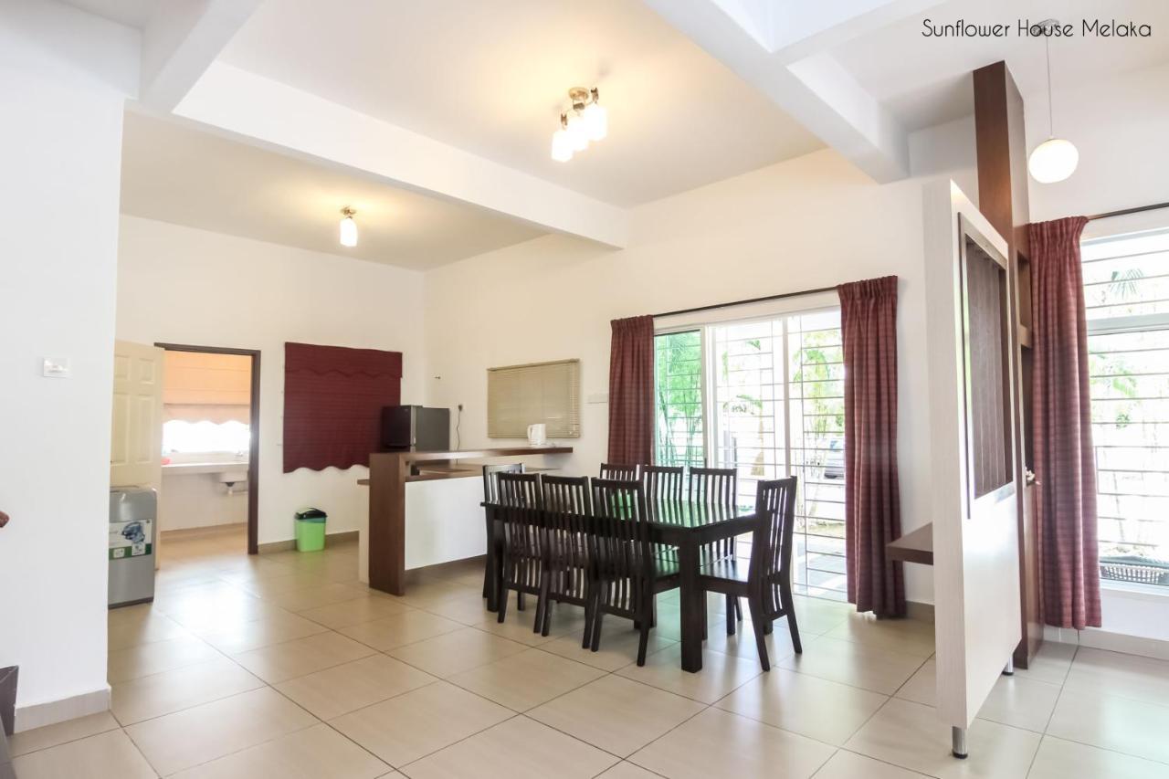 Hotel Sunflower - Hls Melaka Zewnętrze zdjęcie